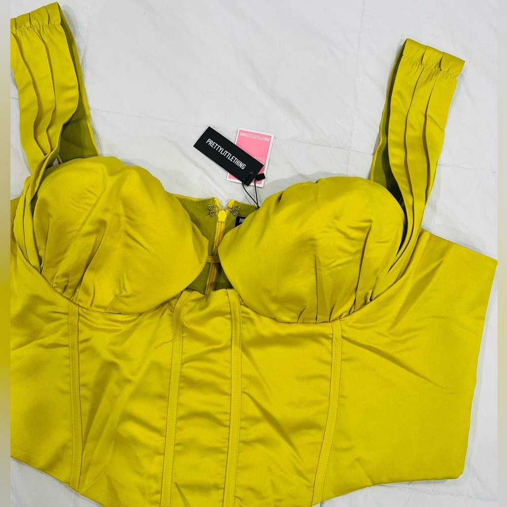PRETTYLITTLETHING |WOMENS PLUS OLIVE TEXTURED SATIN BONING DETAIL CORSET NWT - Picture 6 of 9